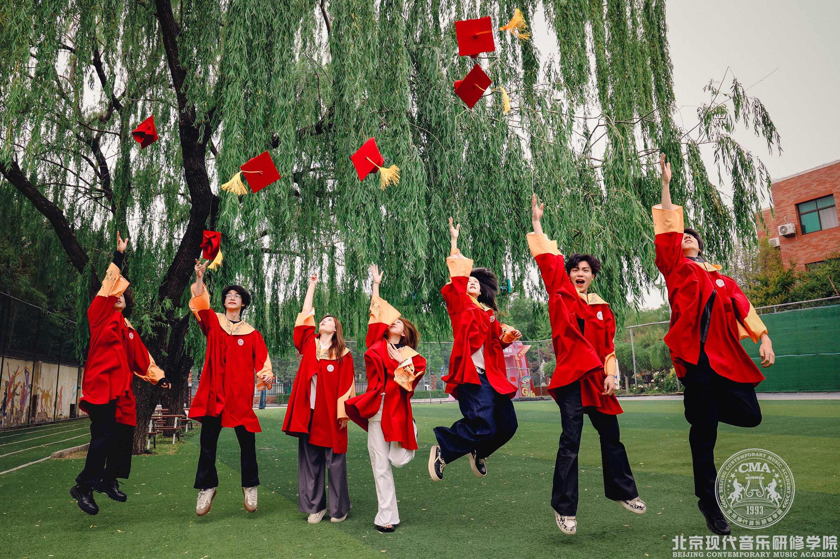 “心向热爱，岁月华章！”一场青春的盛大告别！