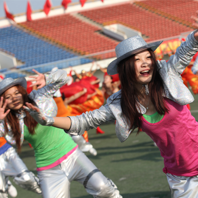 2009年10月1日，北音国际舞蹈学院80名学生受邀参加了首都各界庆祝中华人民共和国成立60周年联欢晚会演出。北音学子身着银色服装，跳着最流行的街舞把最精彩的表演献给伟大的祖国，圆满完成了国家交给的任务。首都国庆60周年北京市筹备委员会联欢晚会指挥部向北音办法了”祖国庆典  创造辉煌 贡献突出“金匾。