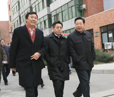 2010年11月26日，原北京市副市长丁向阳视察九棵树数字文化产业集聚区。